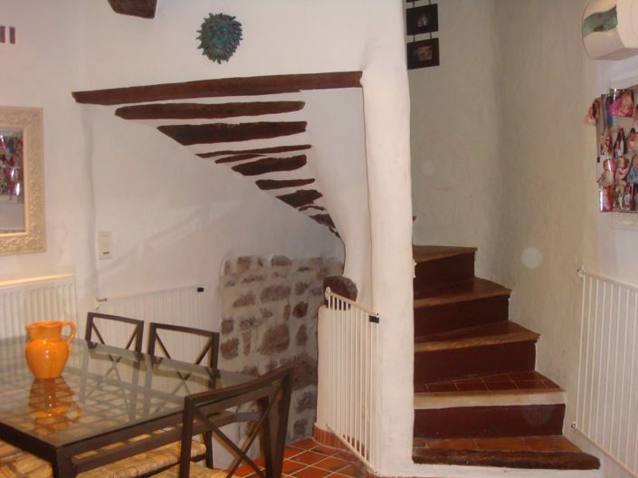 Image No.7-2 Bed Village House for sale