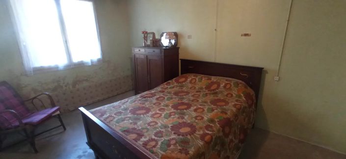 Image No.10-3 Bed Village House for sale