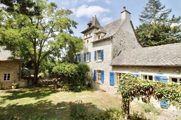 Image No.1-4 Bed House for sale