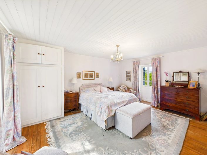 Image No.9-4 Bed House for sale