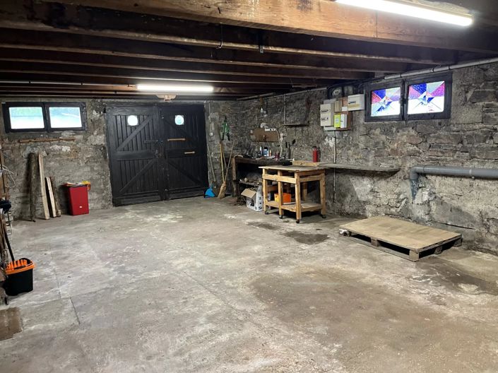 Image No.13-2 Bed House for sale