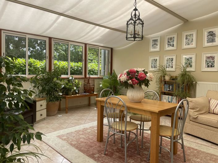 Image No.7-8 Bed House for sale