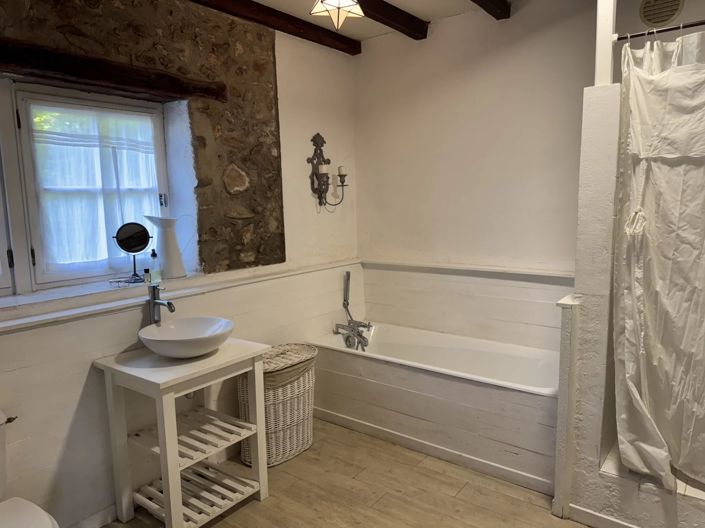 Image No.10-4 Bed House for sale