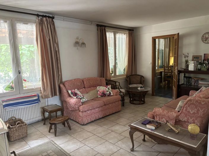 Image No.12-4 Bed House for sale