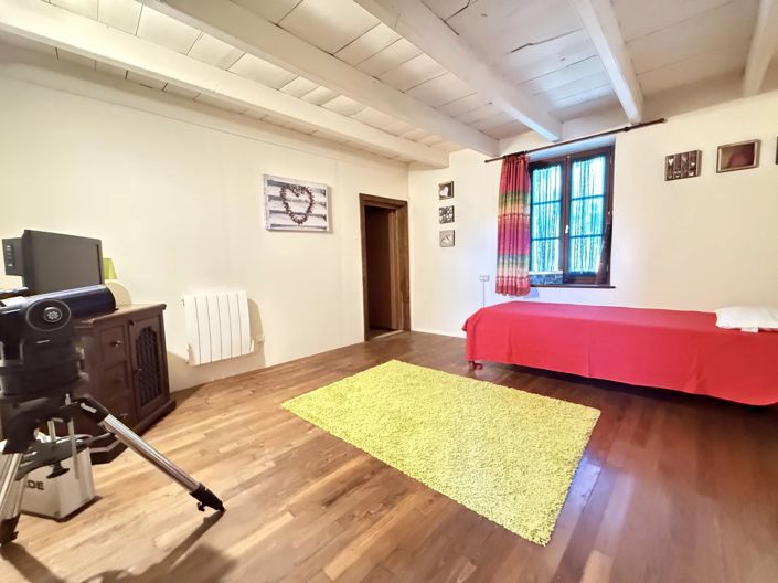 Image No.6-4 Bed House for sale