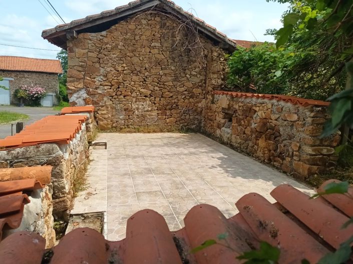 Image No.11-3 Bed Village House for sale