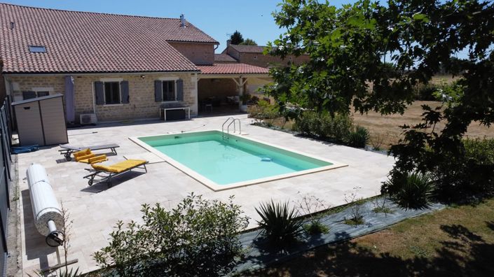Image No.1-6 Bed House for sale