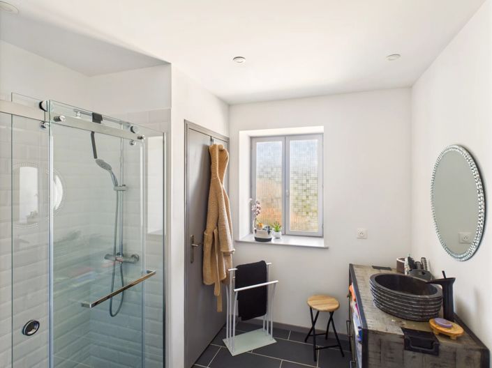 Image No.11-6 Bed House for sale