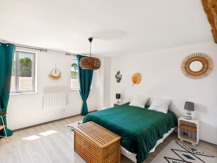 Image No.13-6 Bed House for sale