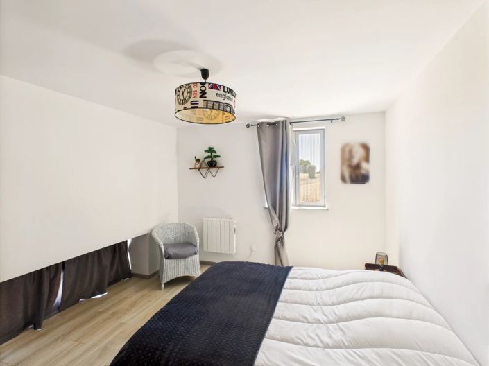 Image No.14-6 Bed House for sale