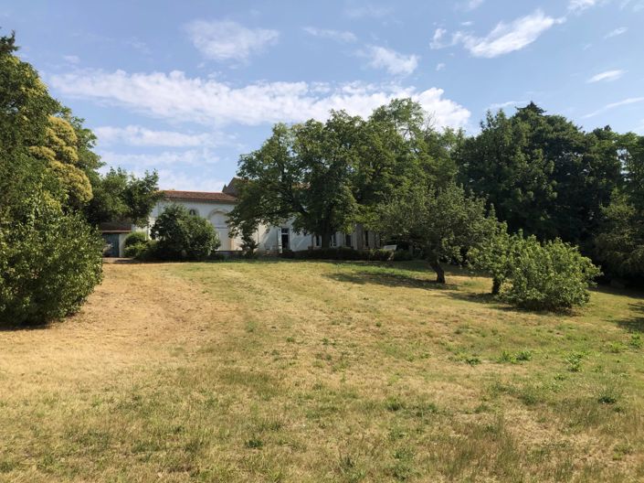 Image No.10-8 Bed House for sale