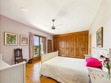 e6ea67c887f2818a995371d549274ba8e2cb3f1cdf200