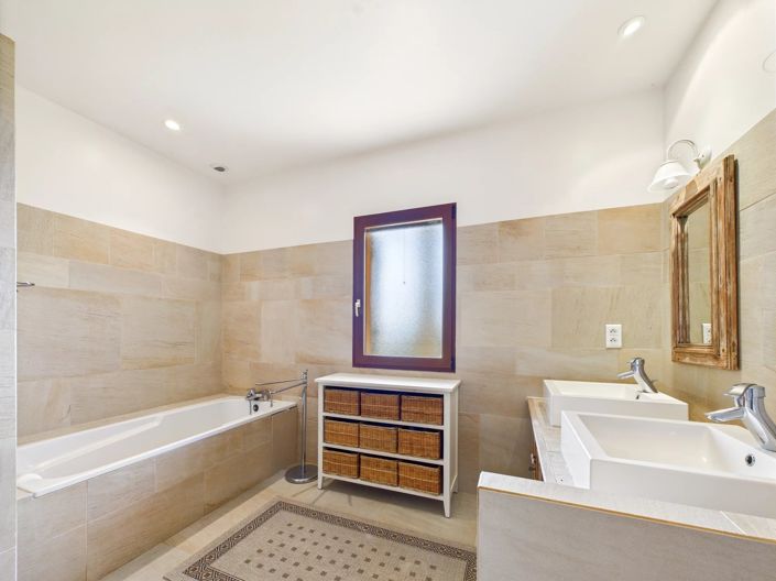 Image No.11-5 Bed Village House for sale