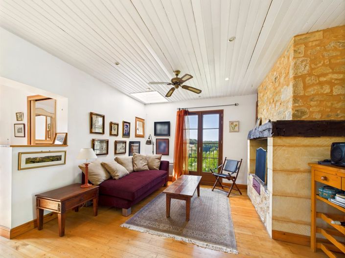 Image No.14-5 Bed Village House for sale