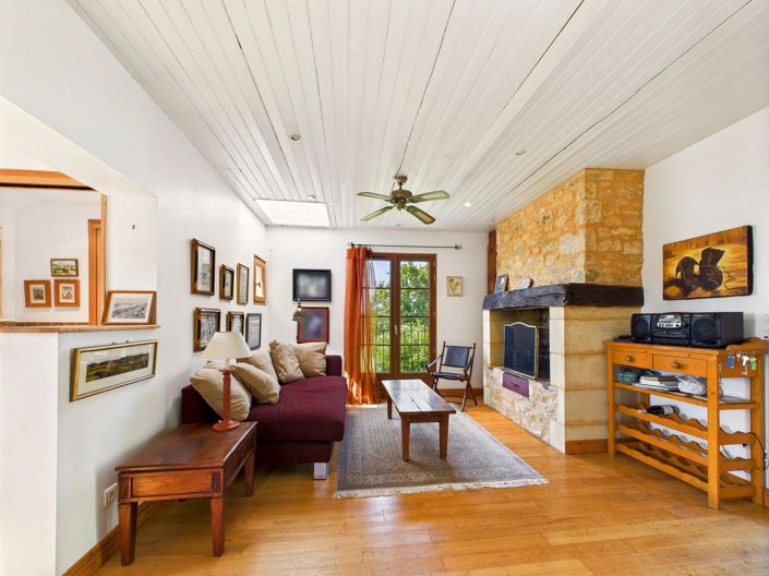 Image No.3-5 Bed Village House for sale