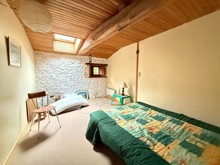 Image No.12-4 Bed Farmhouse for sale