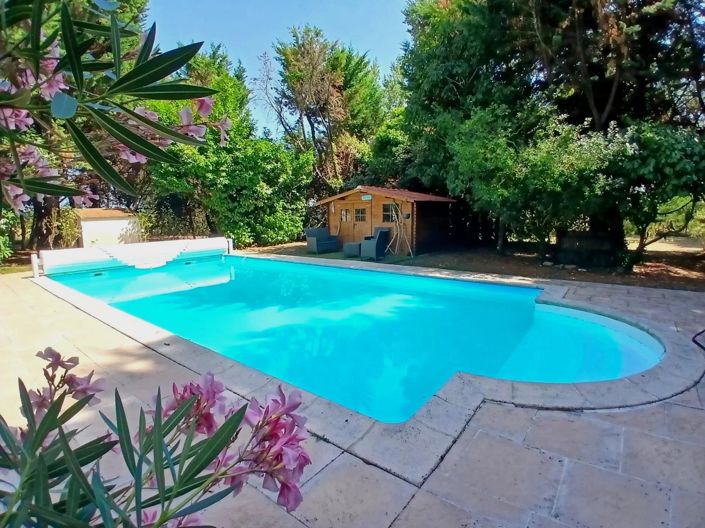 Image No.1-4 Bed House for sale