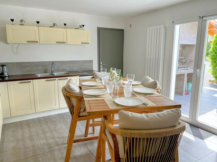 Image No.3-6 Bed House for sale