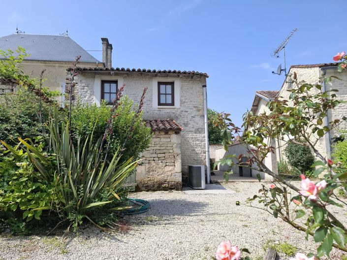 Image No.11-7 Bed Village House for sale