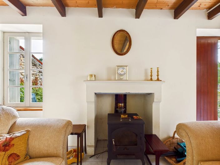 Image No.6-7 Bed Village House for sale