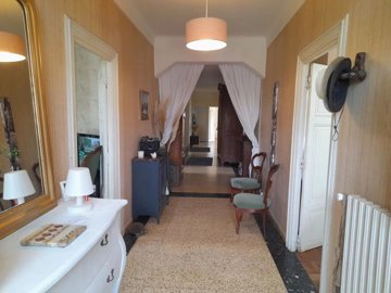 dc8b0cab1c97a83bfdf0909eedd9abd8f6301f2a7b192