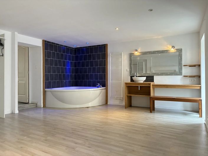 Image No.9-3 Bed House for sale