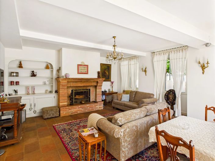 Image No.3-7 Bed House for sale