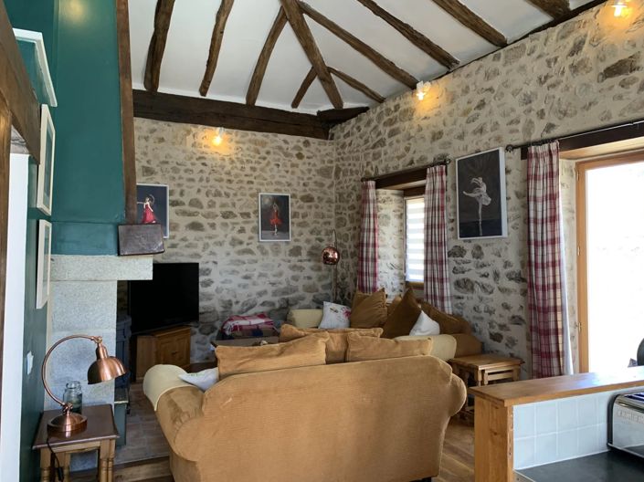 Image No.7-7 Bed House for sale