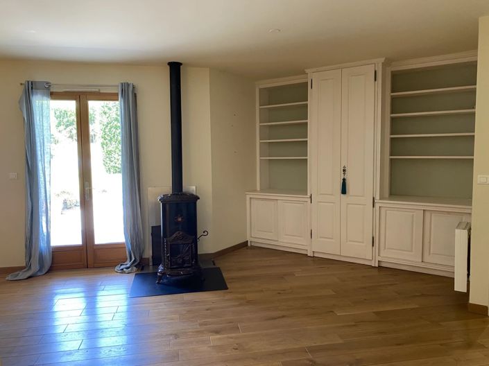 Image No.6-4 Bed House for sale