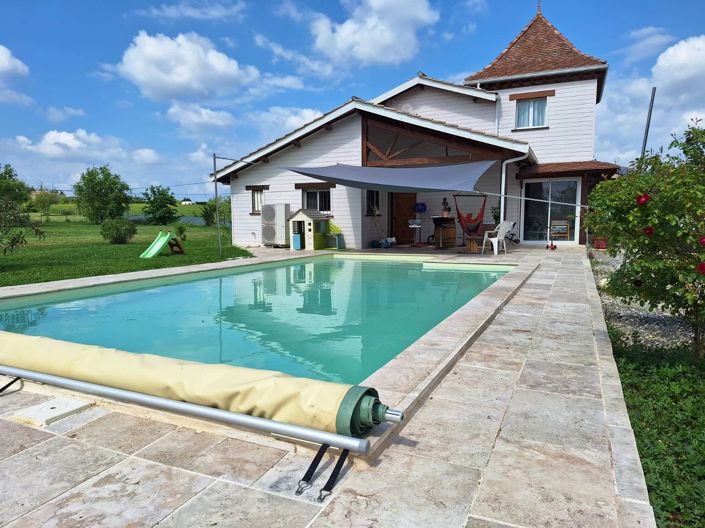 Image No.1-4 Bed House for sale