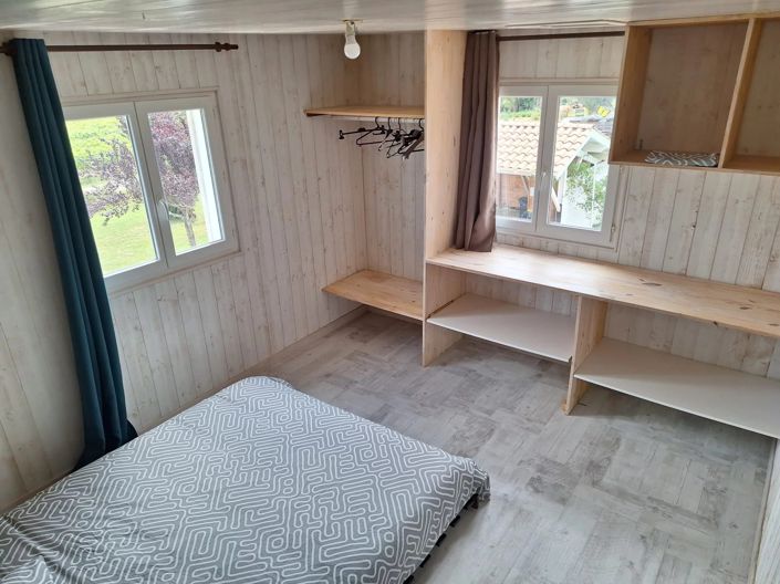 Image No.12-4 Bed House for sale