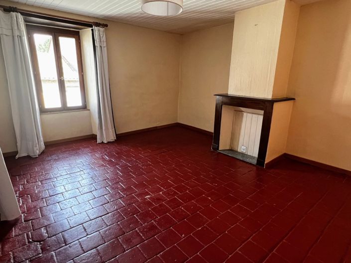 Image No.8-2 Bed House for sale