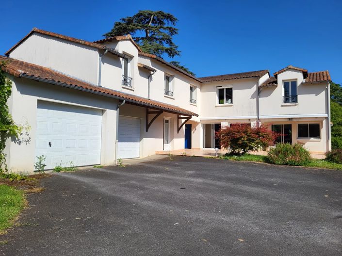 Image No.1-5 Bed House for sale