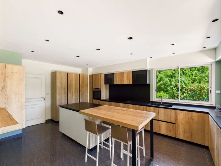 Image No.3-5 Bed House for sale