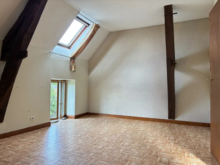 Image No.9-2 Bed Village House for sale