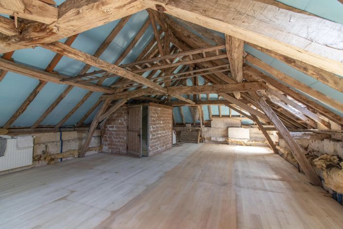 Image No.15-8 Bed House for sale