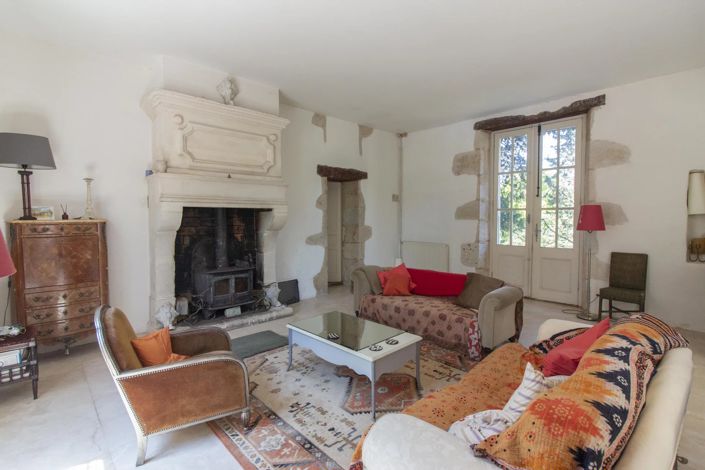 Image No.7-8 Bed House for sale