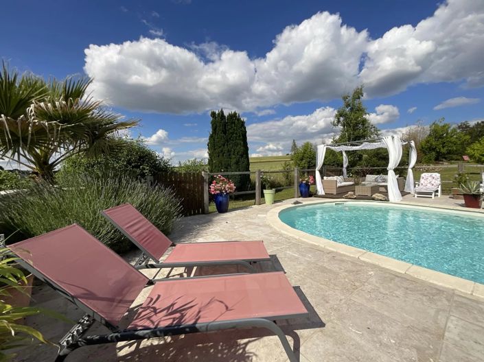 Image No.12-6 Bed Barn for sale