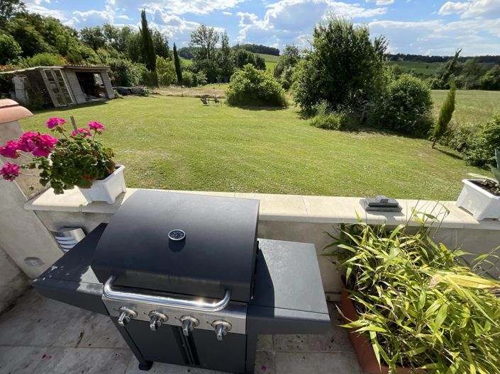 Image No.13-6 Bed Barn for sale