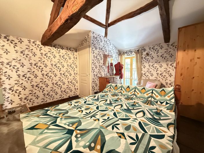 Image No.10-3 Bed House for sale