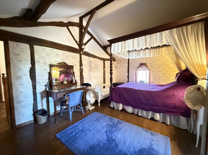 Image No.11-3 Bed House for sale