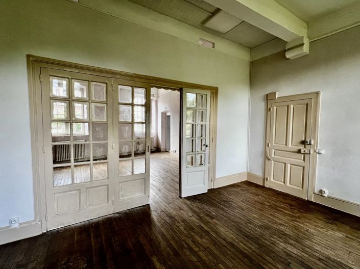 Image No.6-4 Bed House for sale