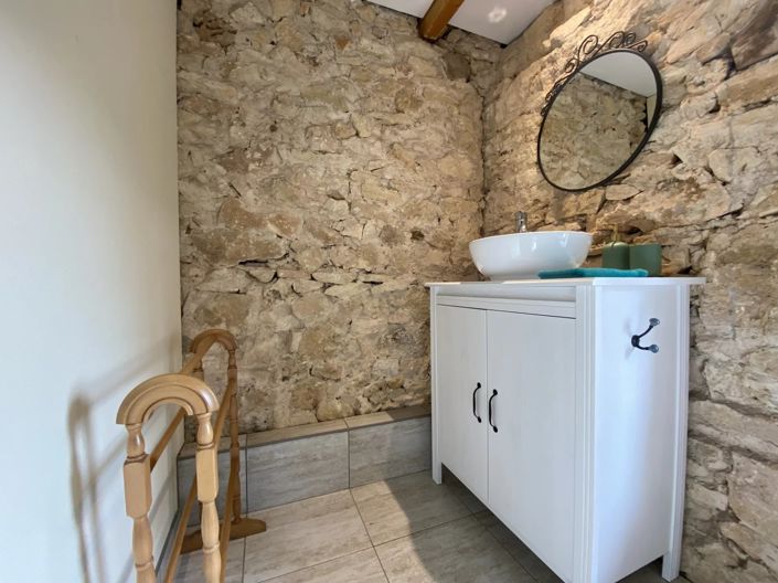 Image No.9-7 Bed House for sale