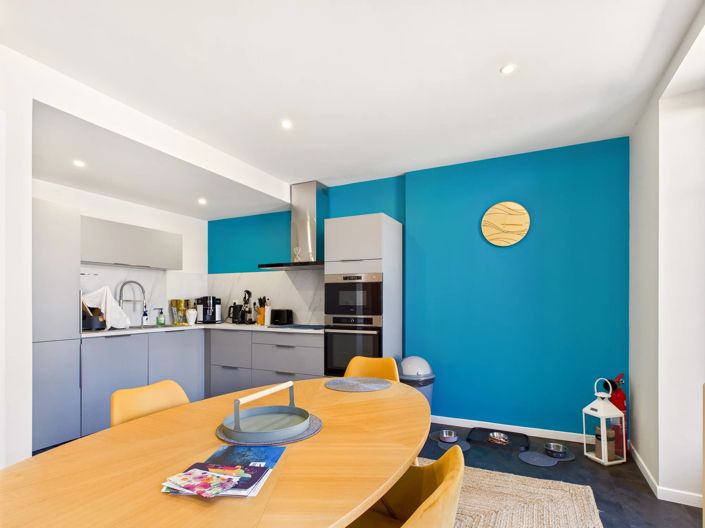 Image No.12-7 Bed House for sale