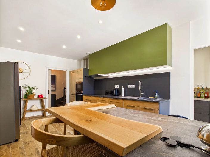 Image No.7-7 Bed House for sale