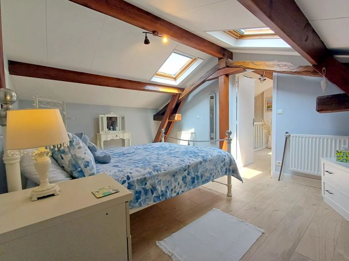 Image No.14-8 Bed House for sale