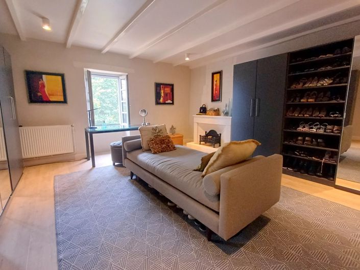 Image No.11-7 Bed House for sale