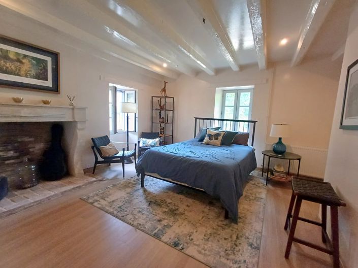 Image No.12-7 Bed House for sale