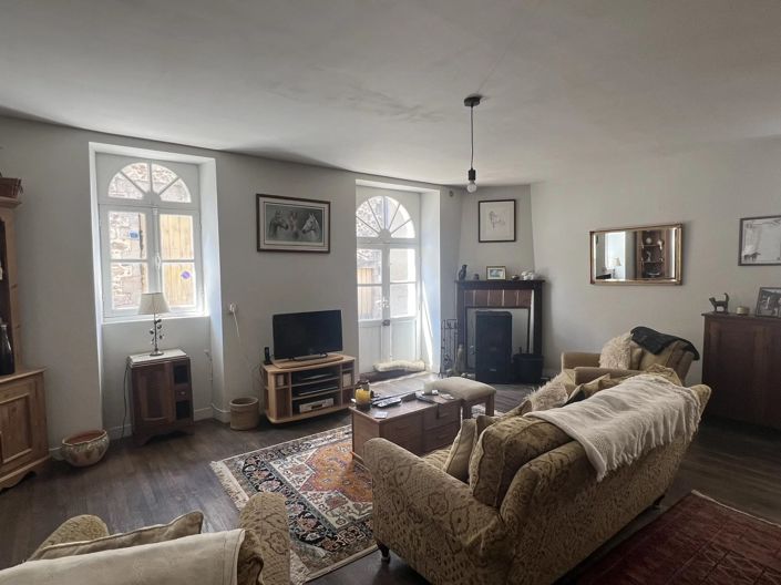 Image No.7-4 Bed Village House for sale