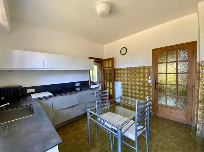 Image No.6-4 Bed House for sale